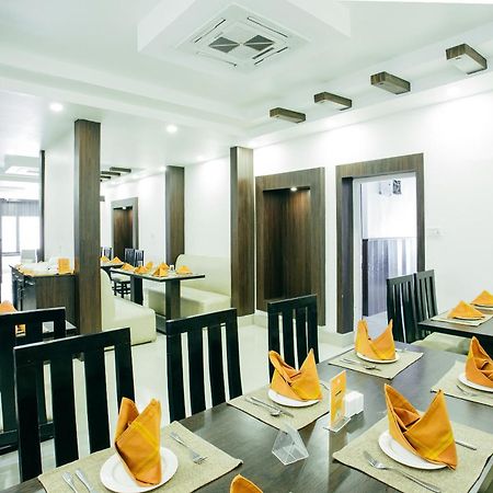 Oyo 11474 Gangaur Regency Boutique Hotel Катманду Экстерьер фото