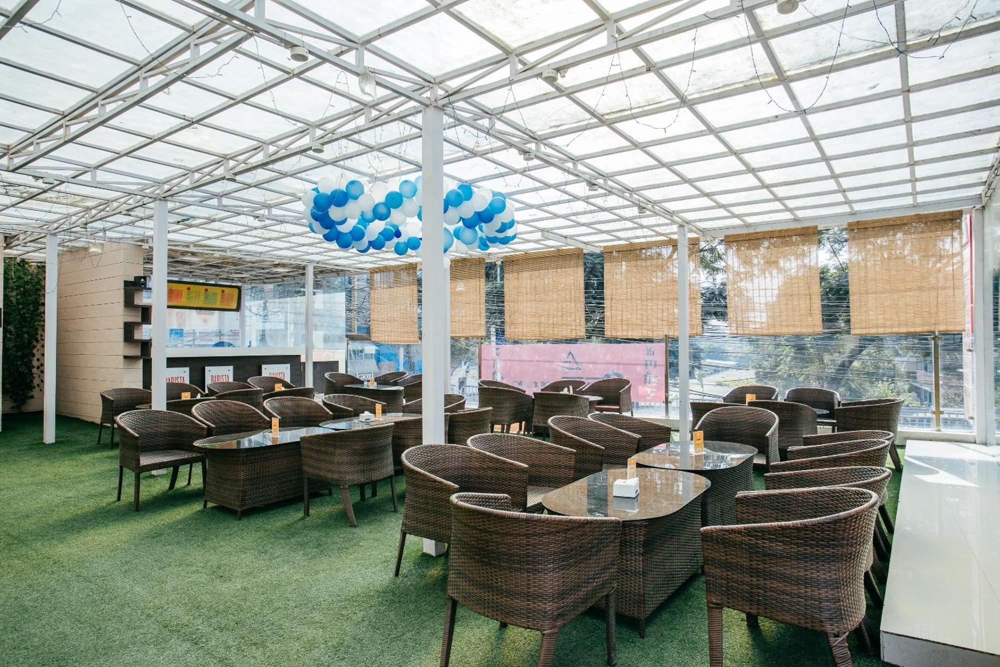 Oyo 11474 Gangaur Regency Boutique Hotel Катманду Экстерьер фото