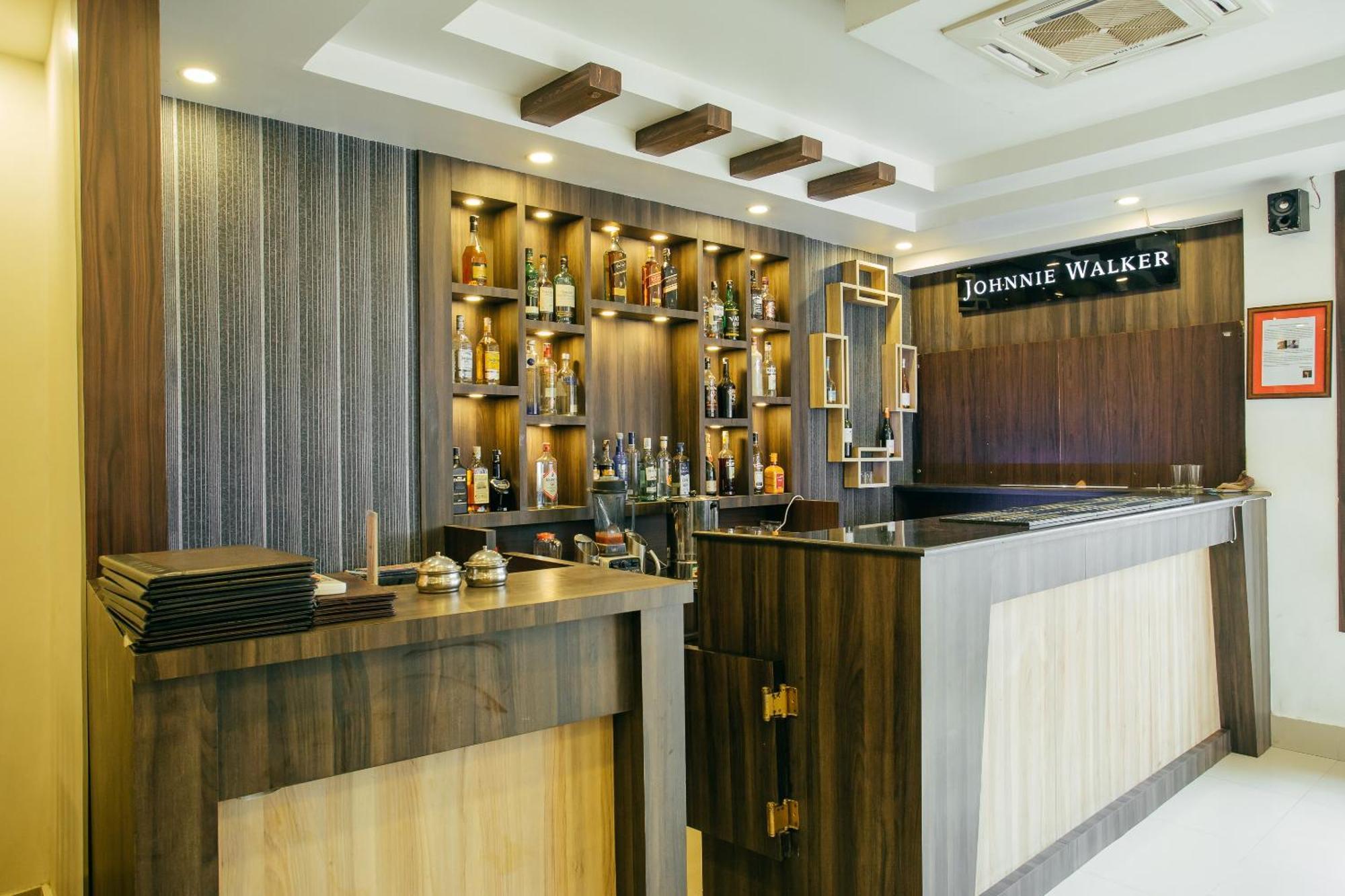 Oyo 11474 Gangaur Regency Boutique Hotel Катманду Экстерьер фото