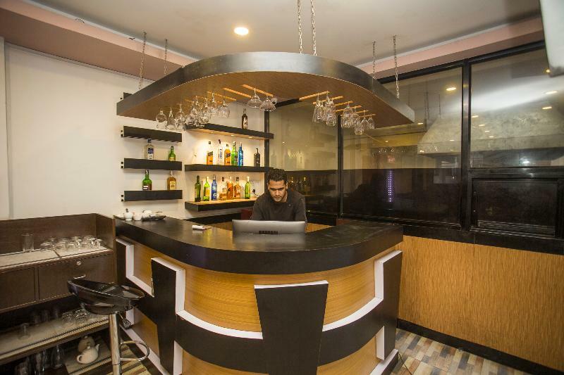 Oyo 11474 Gangaur Regency Boutique Hotel Катманду Экстерьер фото